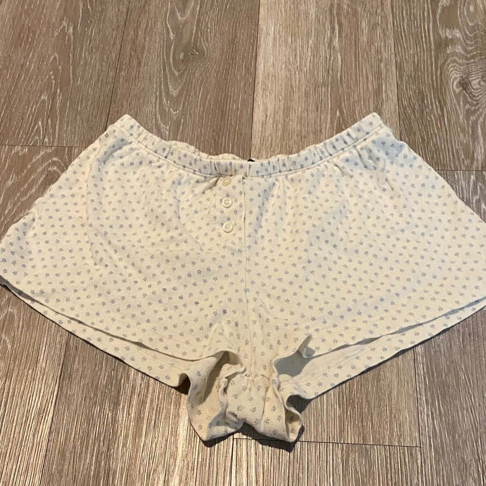 Brandy Melville floral print sweats shorts